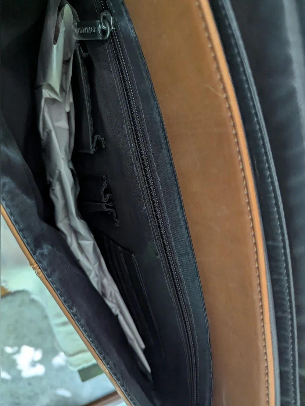 Heritage Colombian Genuine Leather 16